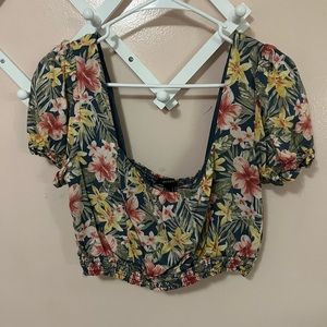 Forever 21 cropped floral top